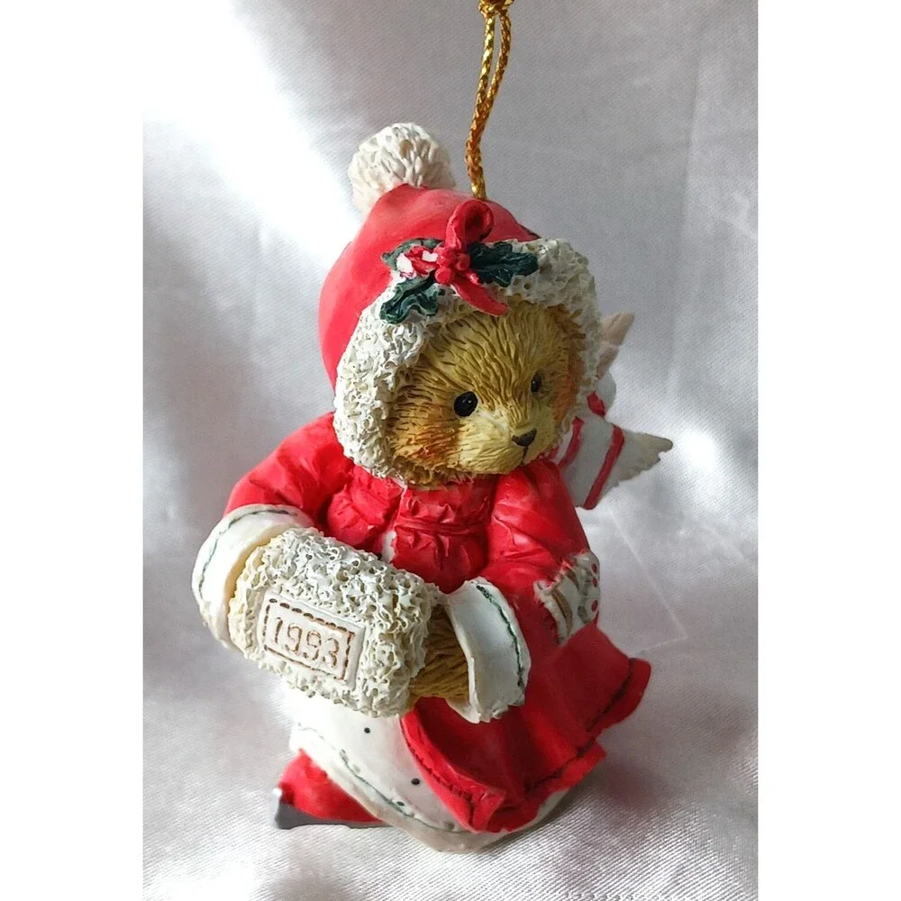 VINTAGE ENESCO CHERISHED TEDDIES BEAR ORNAMENT-GIRL WITH MUFF-1993
